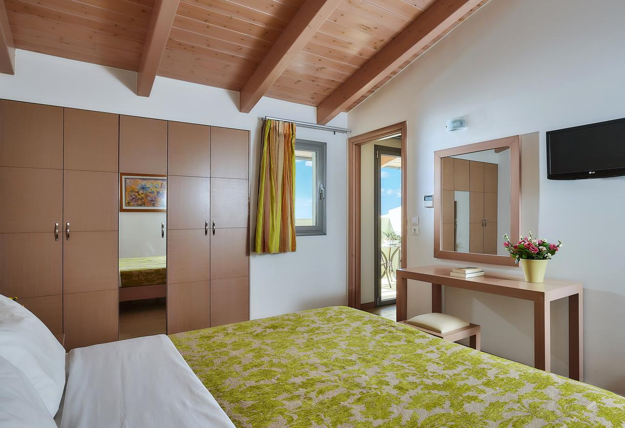 Panormo Beach Hotel Panormos  ภายนอก รูปภาพ