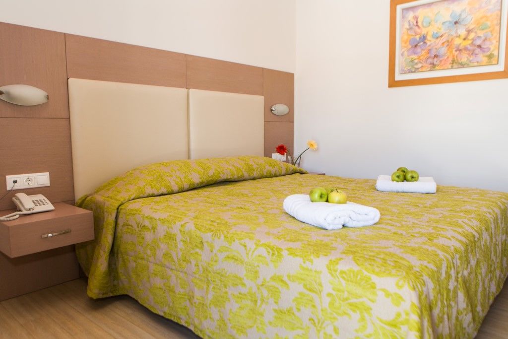Panormo Beach Hotel Panormos  ภายนอก รูปภาพ