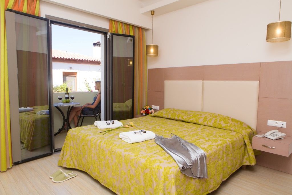 Panormo Beach Hotel Panormos  ภายนอก รูปภาพ